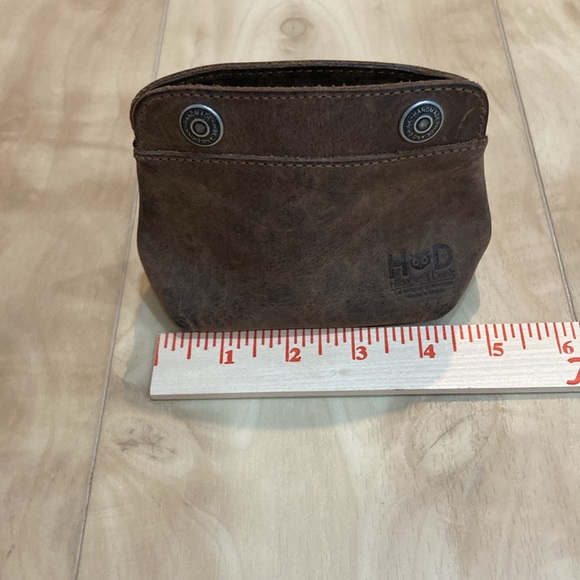 Leather snap pouch - Picture 10 of 11